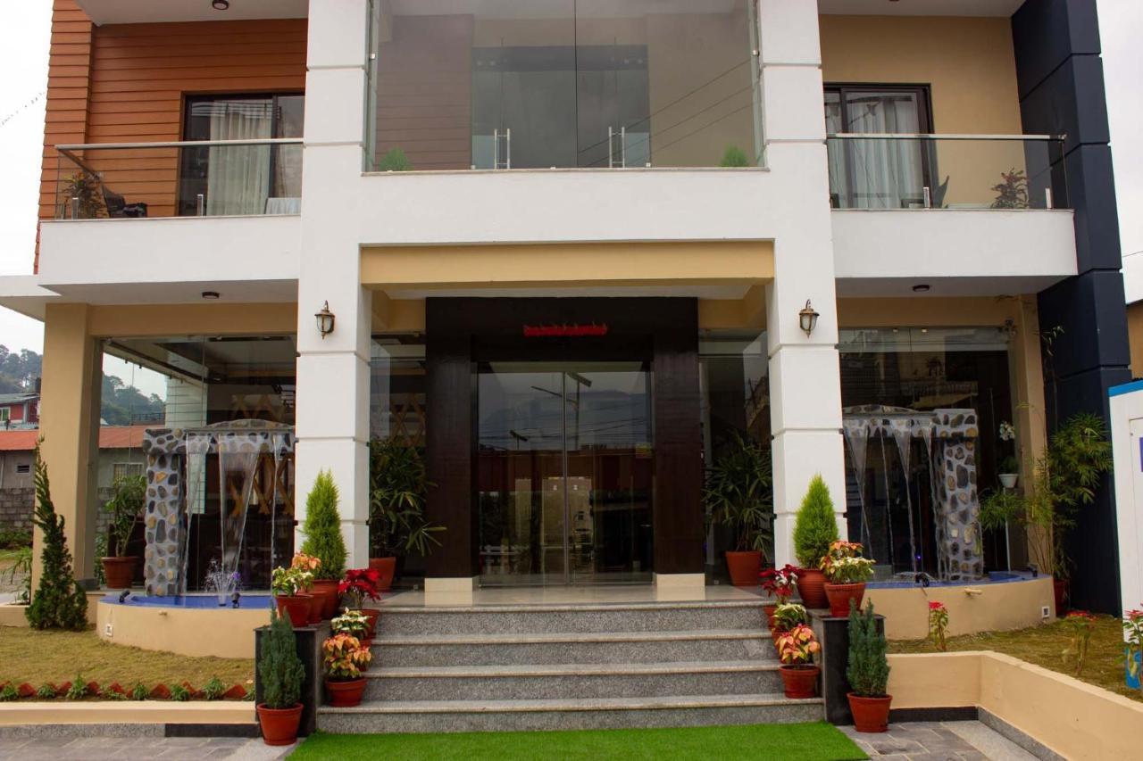 Hotel Silverline Покхара Экстерьер фото